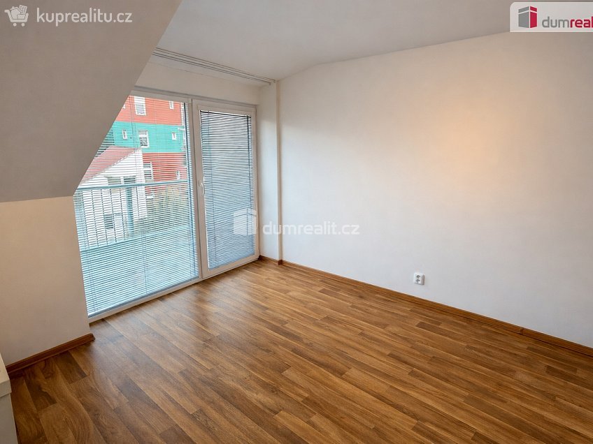 Pronájem bytu 2+kk 50 m^2 Ke Hřbitovu, Kolín 