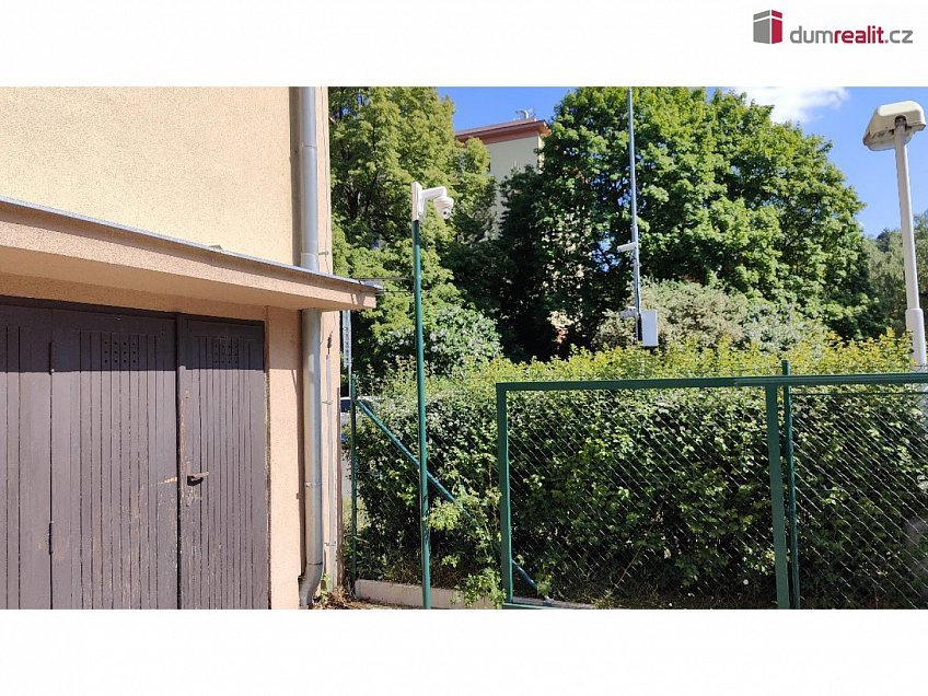 Pronájem  garáže 18 m^2 K lánu, Praha 6 