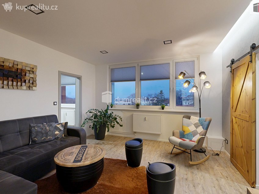 Pronájem bytu 2+1 44 m^2 Hradecká, Opava 