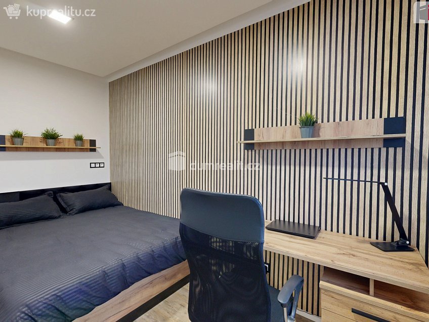 Pronájem bytu 2+1 44 m^2 Hradecká, Opava 