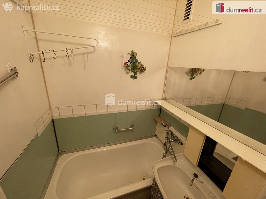 Pronájem bytu 2+1 51 m^2 Nálepkova, Ostrava 