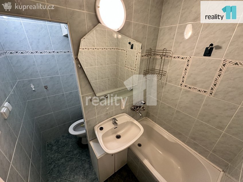 Pronájem bytu 2+kk 45 m^2 Kunratická, Česká Lípa 