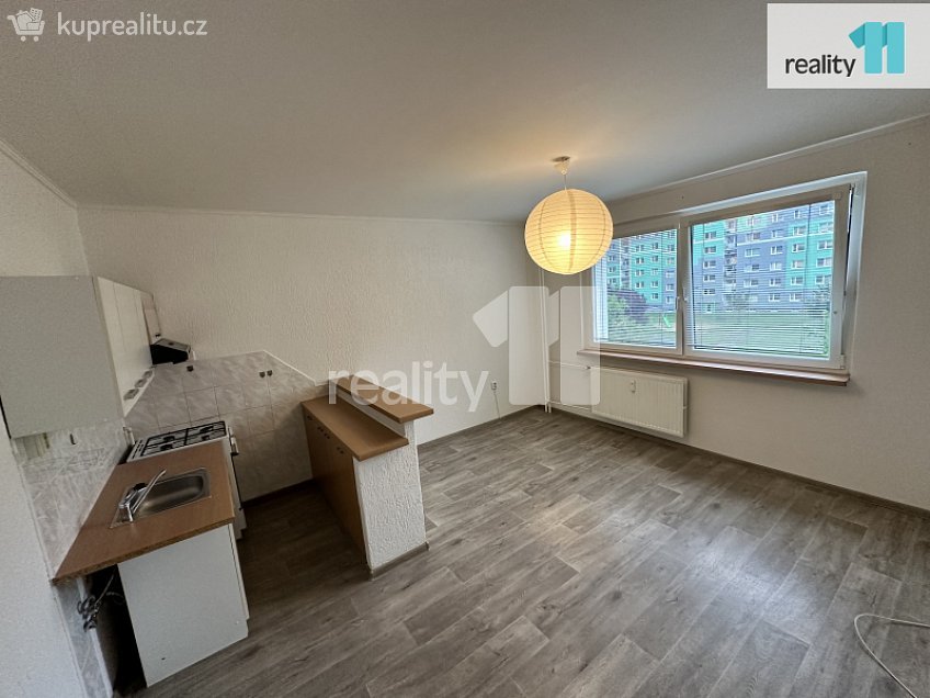 Pronájem bytu 2+kk 45 m^2 Kunratická, Česká Lípa 