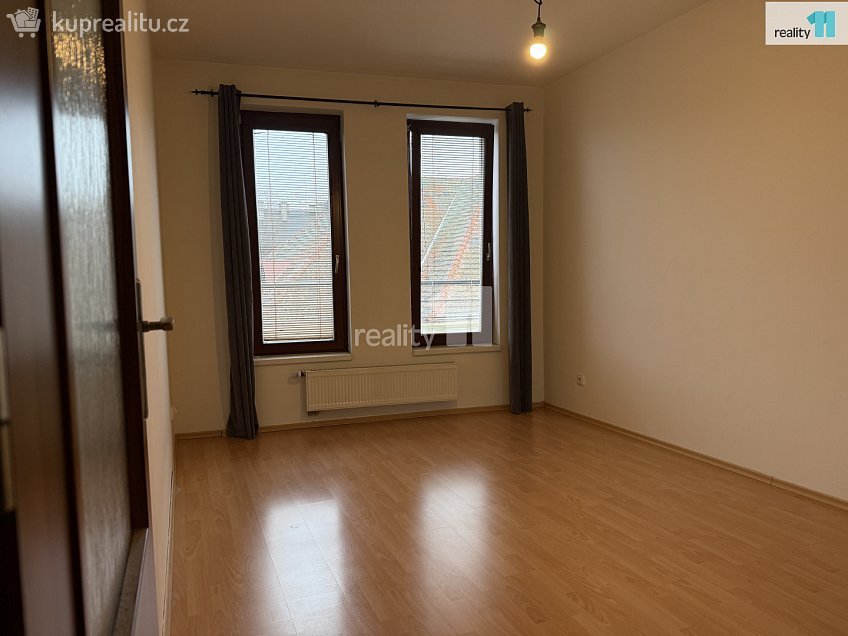 Pronájem bytu 2+kk 49 m^2 Chelčického, Kolín 