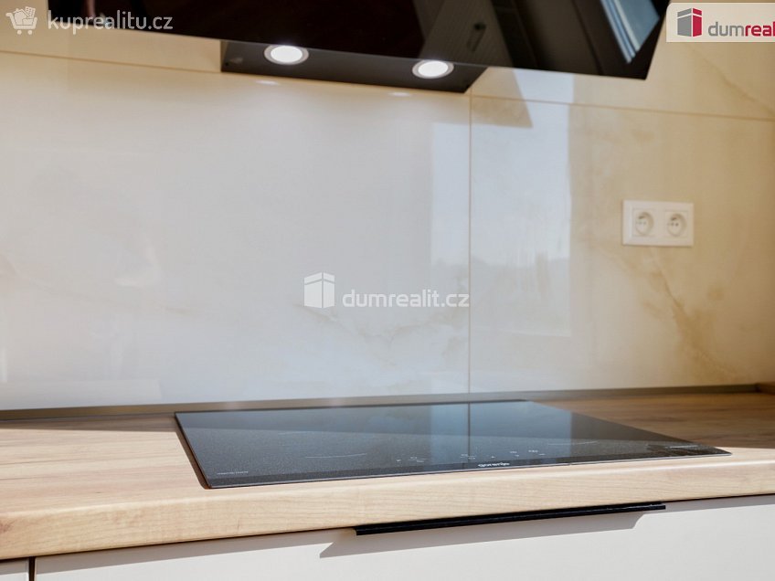 Pronájem bytu 2+1 63 m^2 Jizerská, Ústí nad Labem 