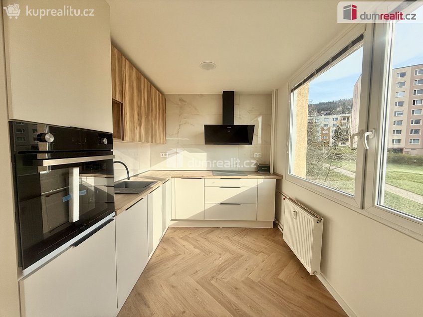 Pronájem bytu 2+1 63 m^2 Jizerská, Ústí nad Labem 