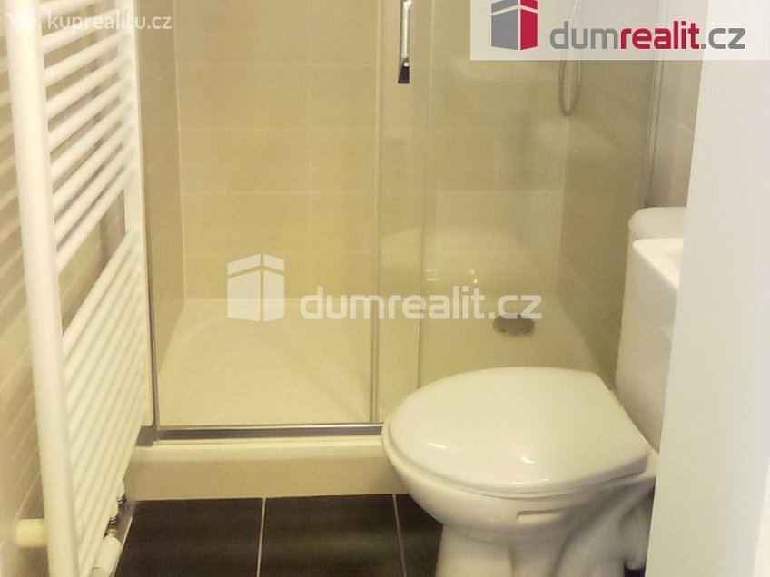 Pronájem bytu 1+kk 25 m^2 Stavitelská, Praha 6 