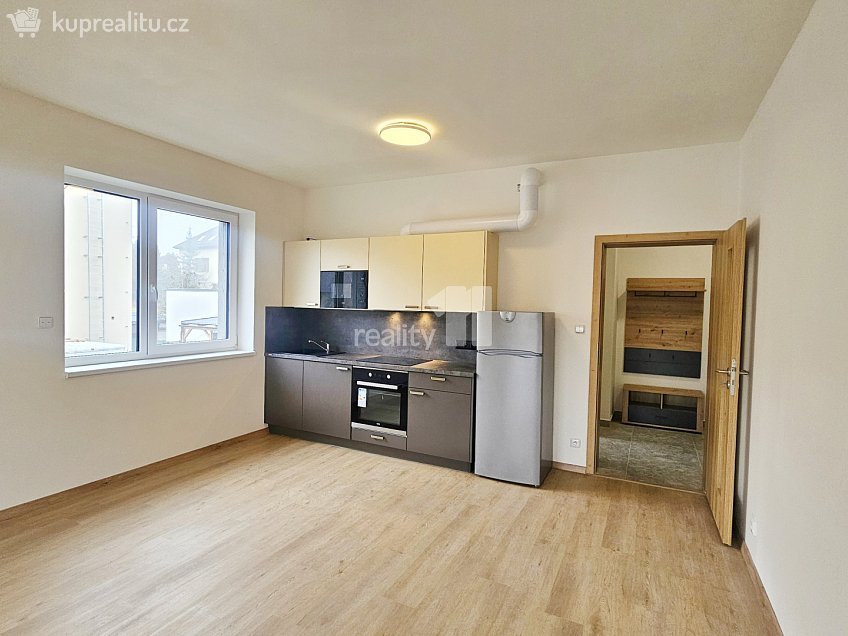 Pronájem bytu 1+kk 39 m^2 Pražská, Kolín 