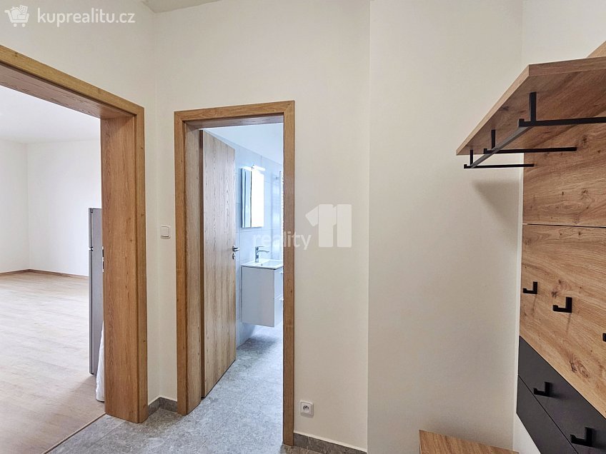 Pronájem bytu 1+kk 39 m^2 Pražská, Kolín 