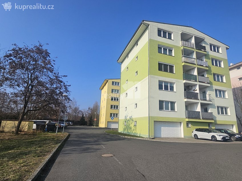 Pronájem bytu 2+kk 58 m^2 Třídvorská, Kolín 