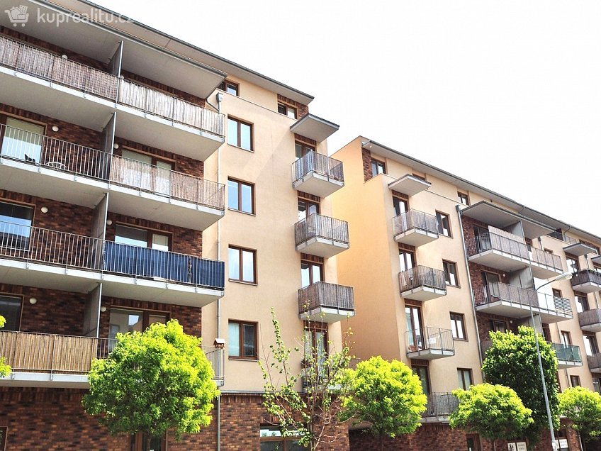 Pronájem bytu 1+1 42 m^2 U Leskavy, Brno 62500