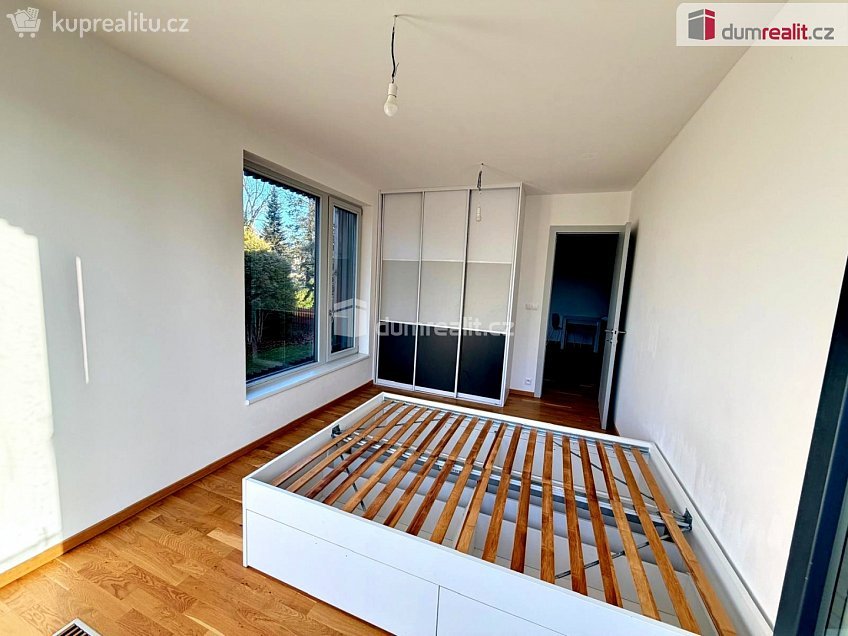 Pronájem bytu 2+kk 48 m^2 Ringhofferova, Kamenice 