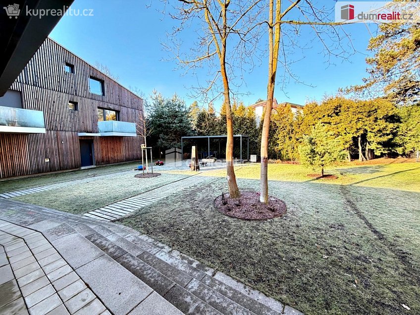 Pronájem bytu 2+kk 48 m^2 Ringhofferova, Kamenice 