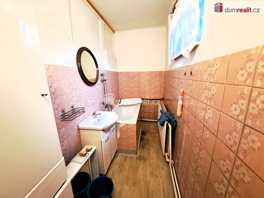 Prodej bytu 3+1 70 m^2 Čs. armády, Kraslice 