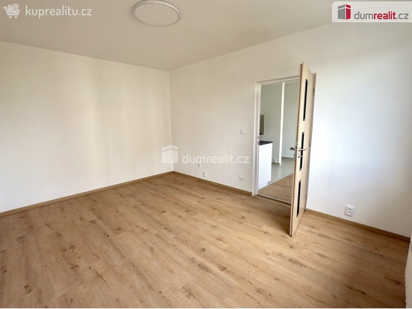 Pronájem bytu 1+1 35 m^2 Glennova, Ústí nad Labem 