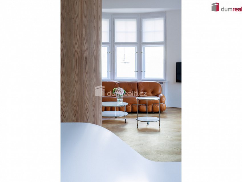 Pronájem bytu 2+kk 80 m^2 Kafkova, Praha 6 