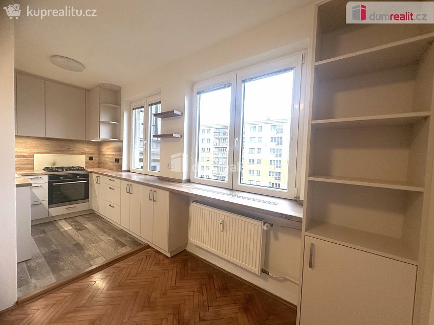 Pronájem bytu 3+kk 75 m^2 Svojšovická, Praha 4 