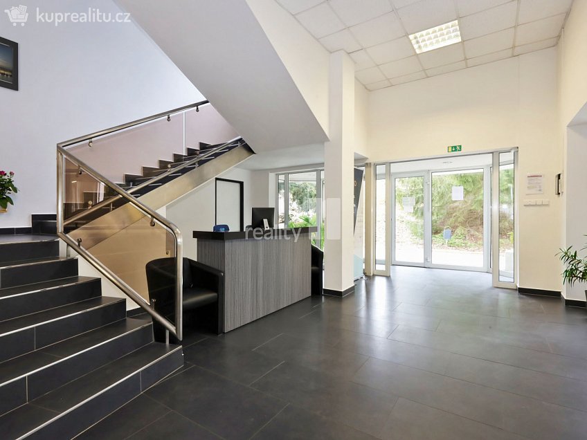 Pronájem  kanceláře 14 m^2 Podolí, Ledeč nad Sázavou 