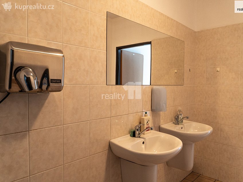 Pronájem  kanceláře 14 m^2 Podolí, Ledeč nad Sázavou 