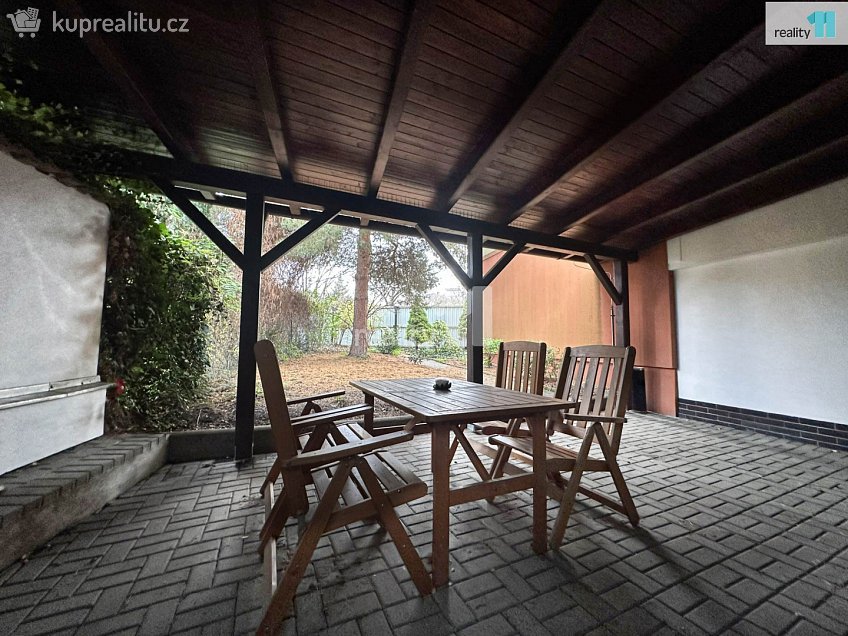 Pronájem bytu 2+1 55 m^2 Nerudova, Holešov 