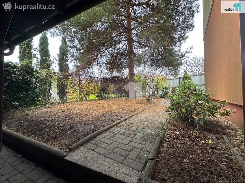 Pronájem bytu 2+1 55 m^2 Nerudova, Holešov 