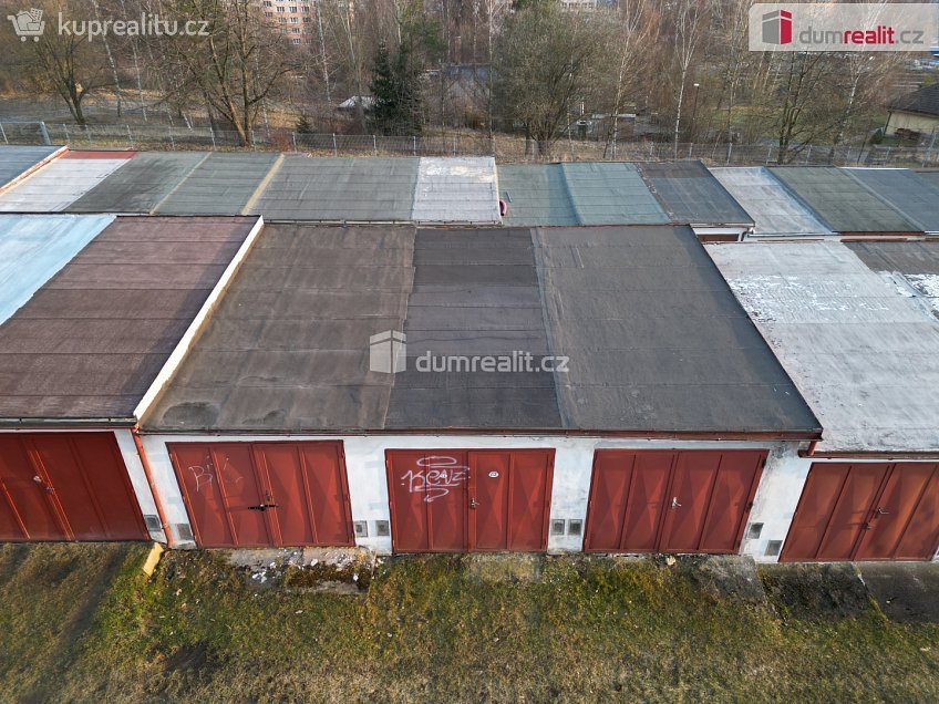 Prodej  garáže 18 m^2 Nádražní, Český Krumlov 