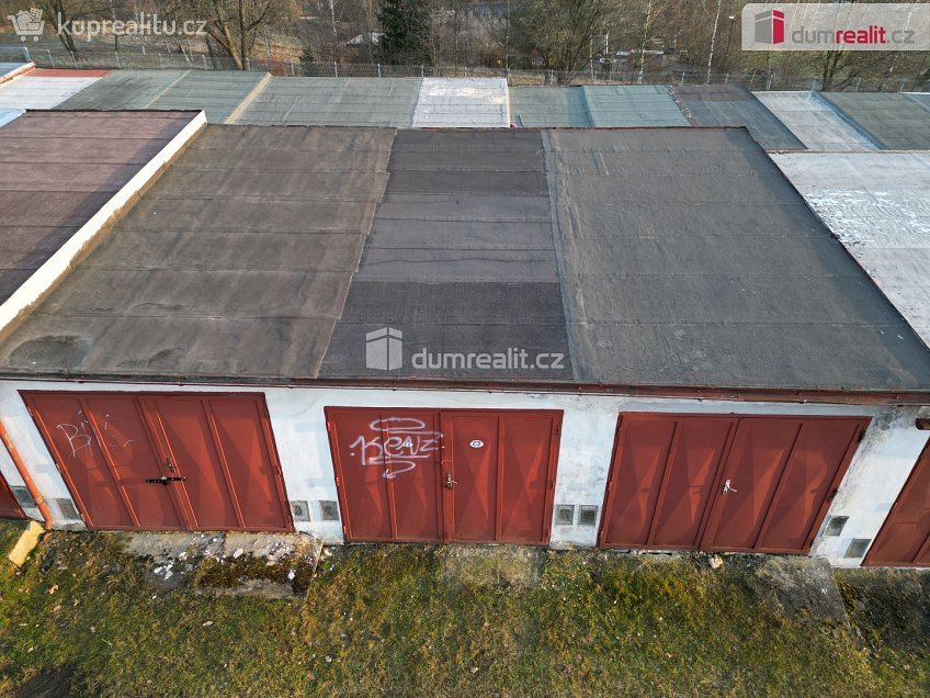 Prodej  garáže 18 m^2 Nádražní, Český Krumlov 