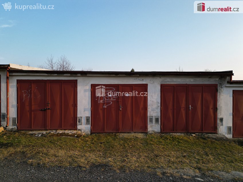 Prodej  garáže 18 m^2 Nádražní, Český Krumlov 