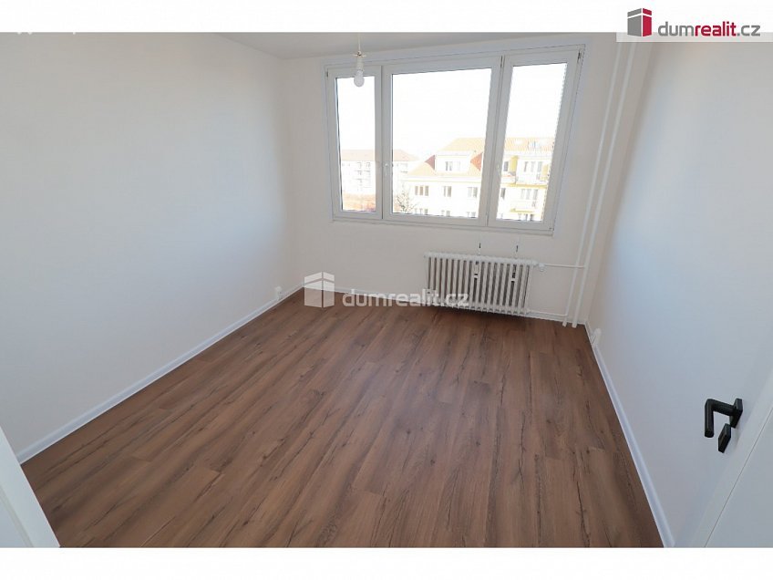 Prodej bytu 3+1 81 m^2 Jabloňová, Praha 10 