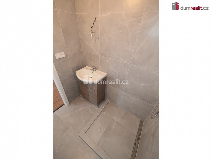 Prodej bytu 3+1 81 m^2 Jabloňová, Praha 10 