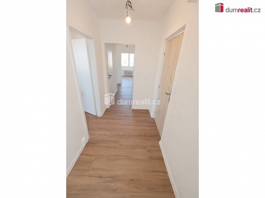 Prodej bytu 3+1 81 m^2 Jabloňová, Praha 10 