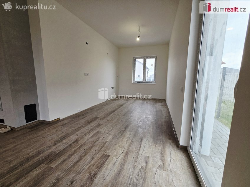 Prodej  rodinného domu 118 m^2 Polerady, Polerady 