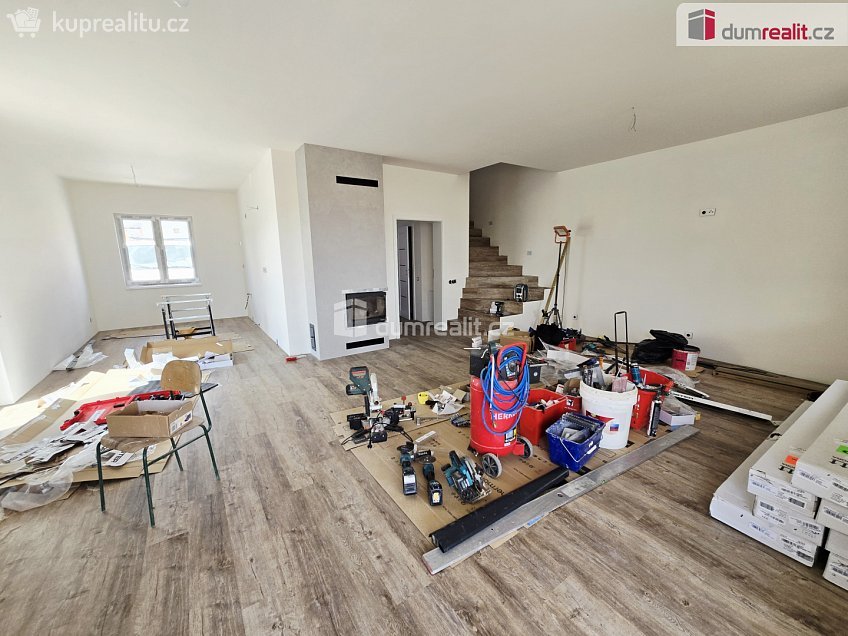 Prodej  rodinného domu 118 m^2 Polerady, Polerady 