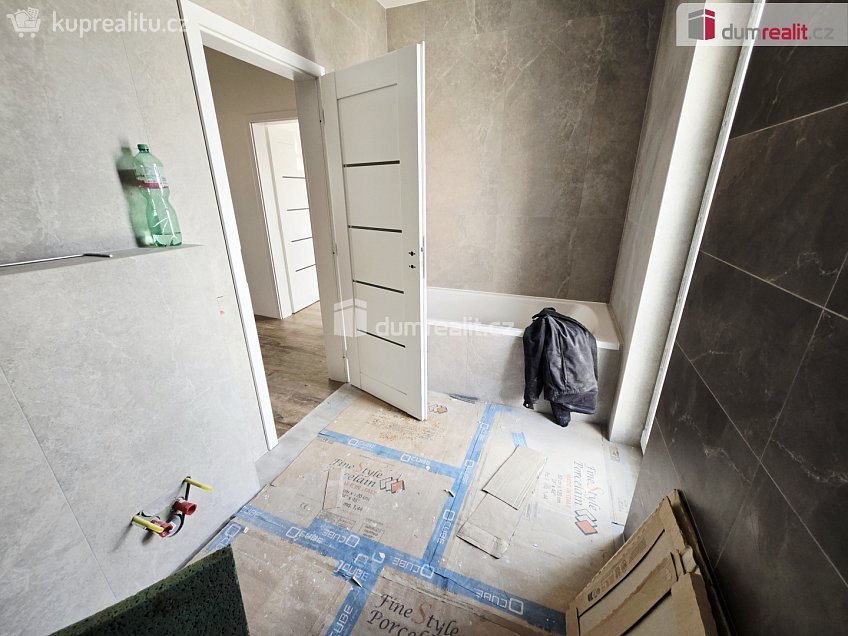 Prodej  rodinného domu 118 m^2 Polerady, Polerady 