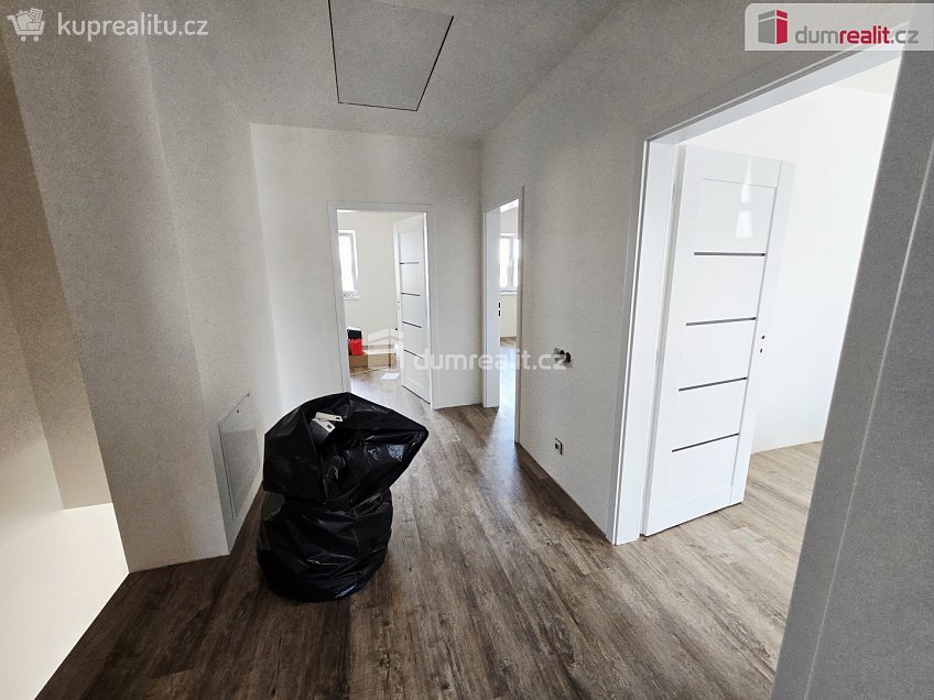 Prodej  rodinného domu 118 m^2 Polerady, Polerady 