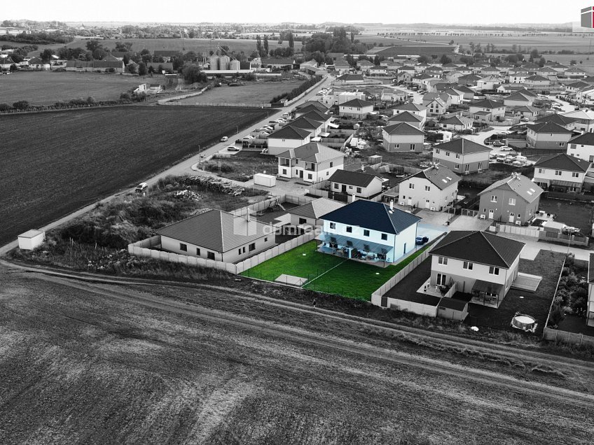 Prodej  rodinného domu 118 m^2 Polerady, Polerady 