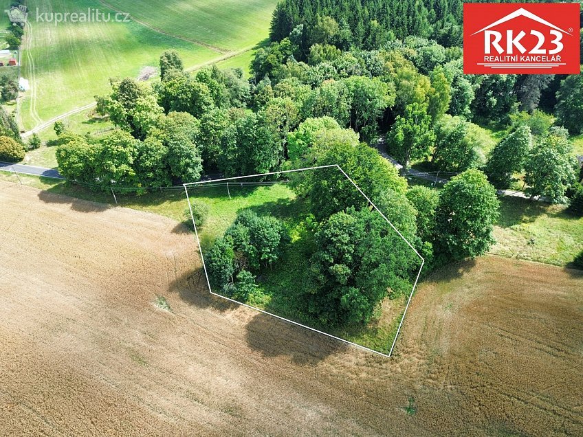 Prodej  stavebního pozemku 2874 m^2 Tři Sekery, Tři Sekery 