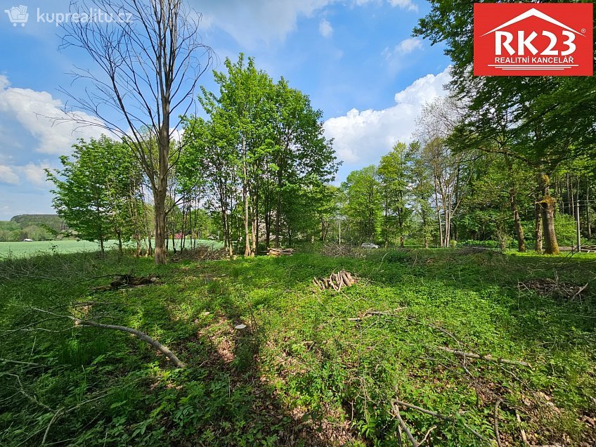 Prodej  stavebního pozemku 2874 m^2 Tři Sekery, Tři Sekery 