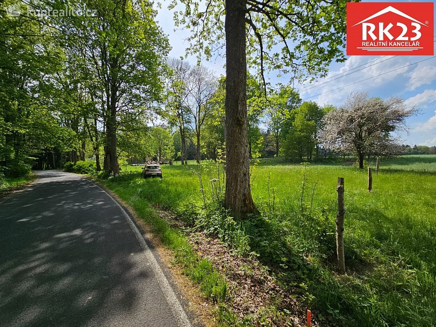 Prodej  stavebního pozemku 2874 m^2 Tři Sekery, Tři Sekery 