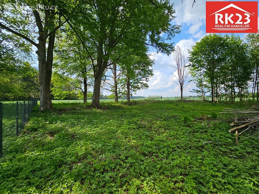 Prodej  stavebního pozemku 2874 m^2 Tři Sekery, Tři Sekery 