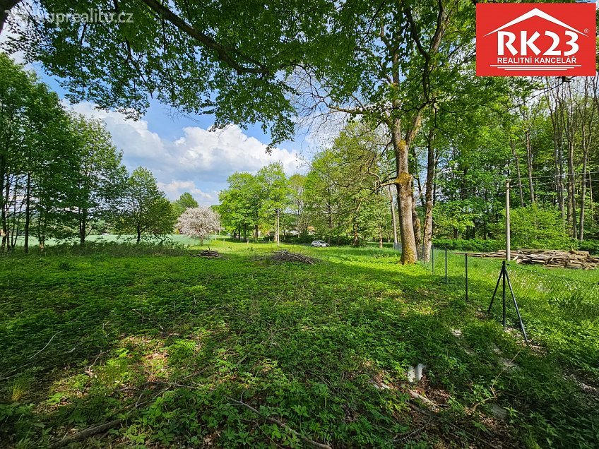 Prodej  stavebního pozemku 2874 m^2 Tři Sekery, Tři Sekery 