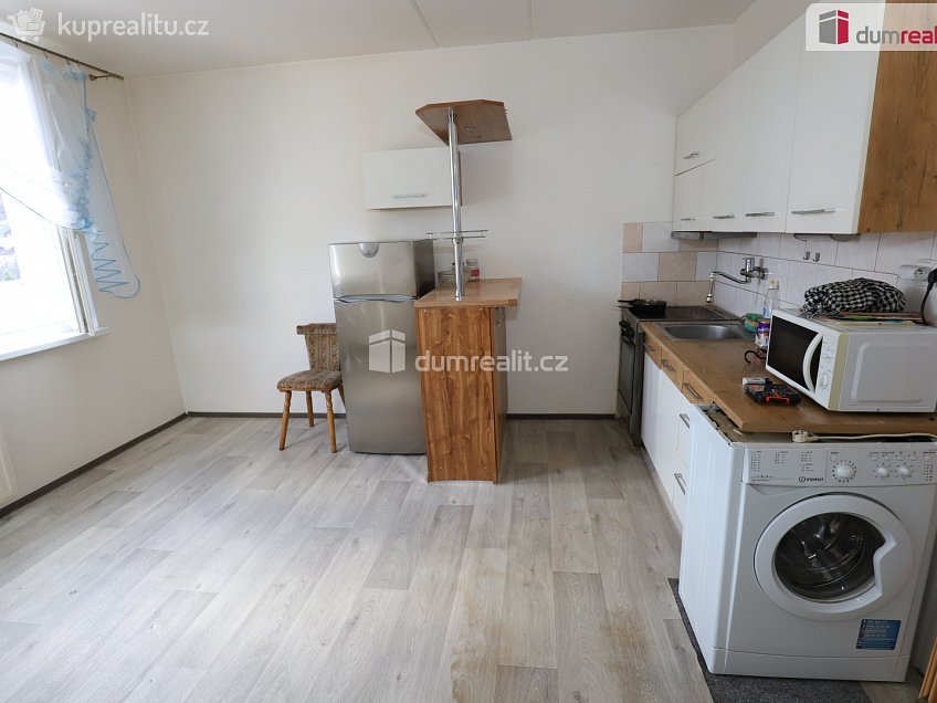 Pronájem bytu 1+1 36 m^2 B. Smetany, Kraslice 