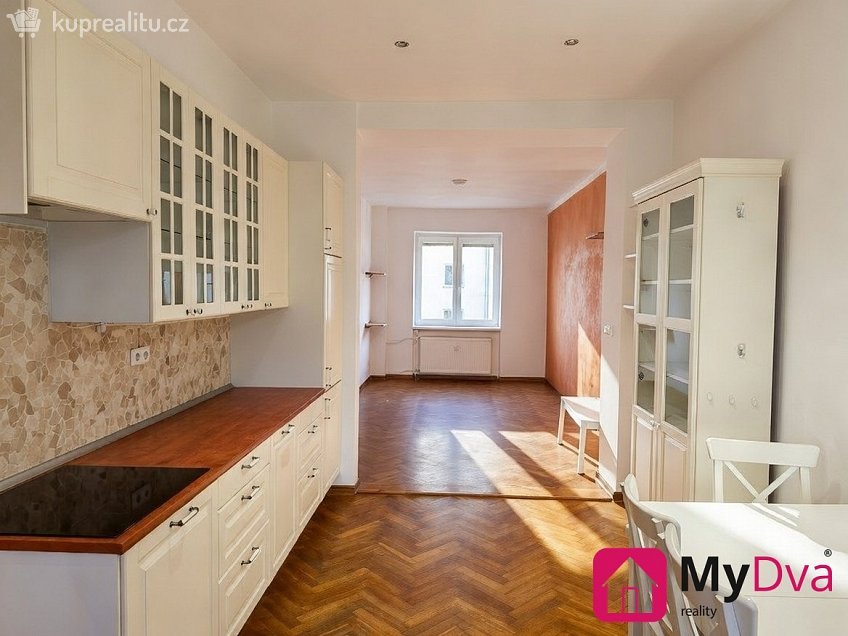 Pronájem bytu 3+1 80 m^2 Bělohorská, Praha 