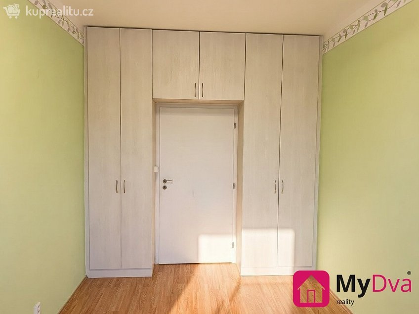 Pronájem bytu 3+1 80 m^2 Bělohorská, Praha 