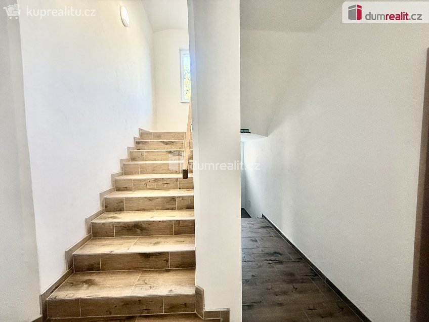 Pronájem bytu 1+1 37 m^2 Zahradní, Ústí nad Labem 