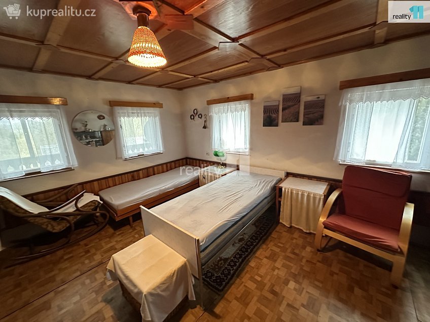 Prodej  chalupy 150 m^2 Kravaře, Kravaře 