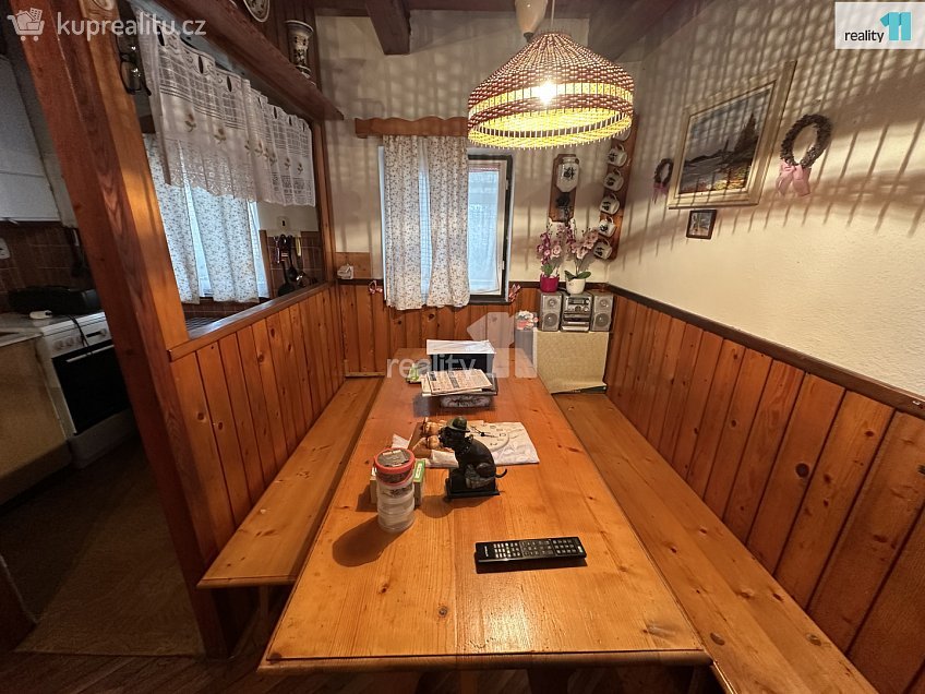 Prodej  chalupy 150 m^2 Kravaře, Kravaře 