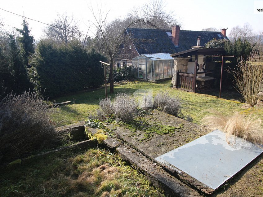 Prodej  chalupy 150 m^2 Kravaře, Kravaře 