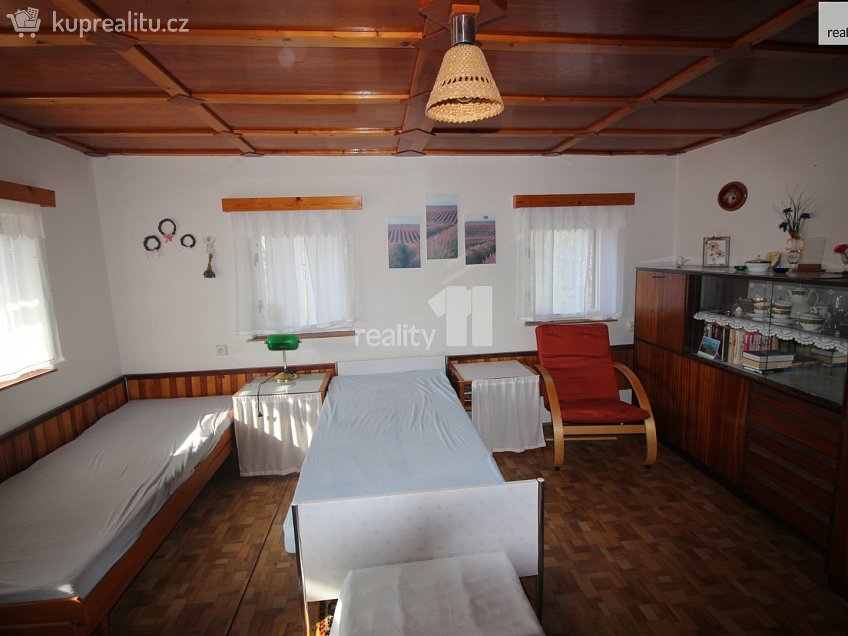 Prodej  chalupy 150 m^2 Kravaře, Kravaře 