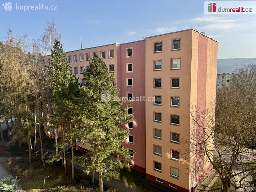 Pronájem bytu 2+kk 45 m^2 Žežická, Ústí nad Labem 